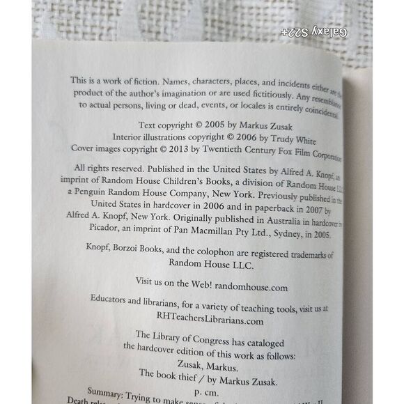 The Book Thief paper back novel - Picture 2 of 10